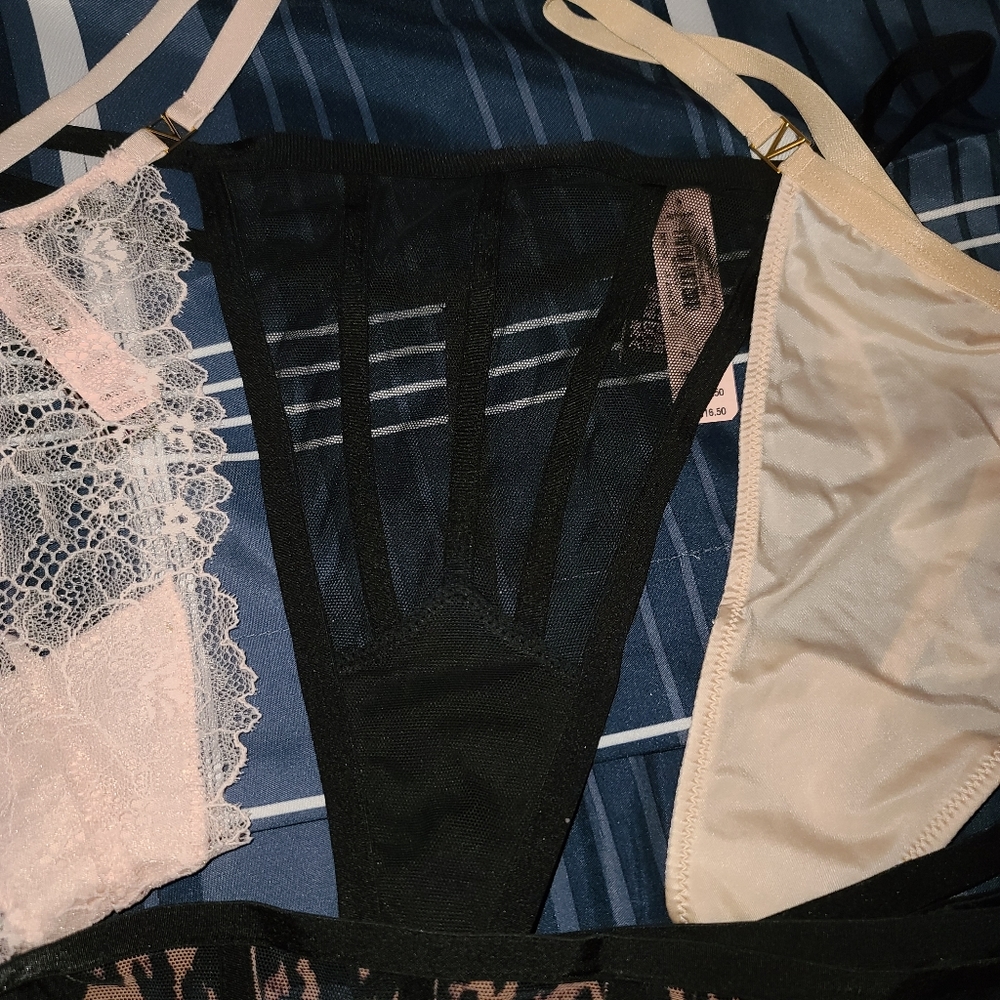 Victoria Secret - Picture 5 of 16